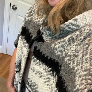 BB Dakota Monochrome Knit Sweater